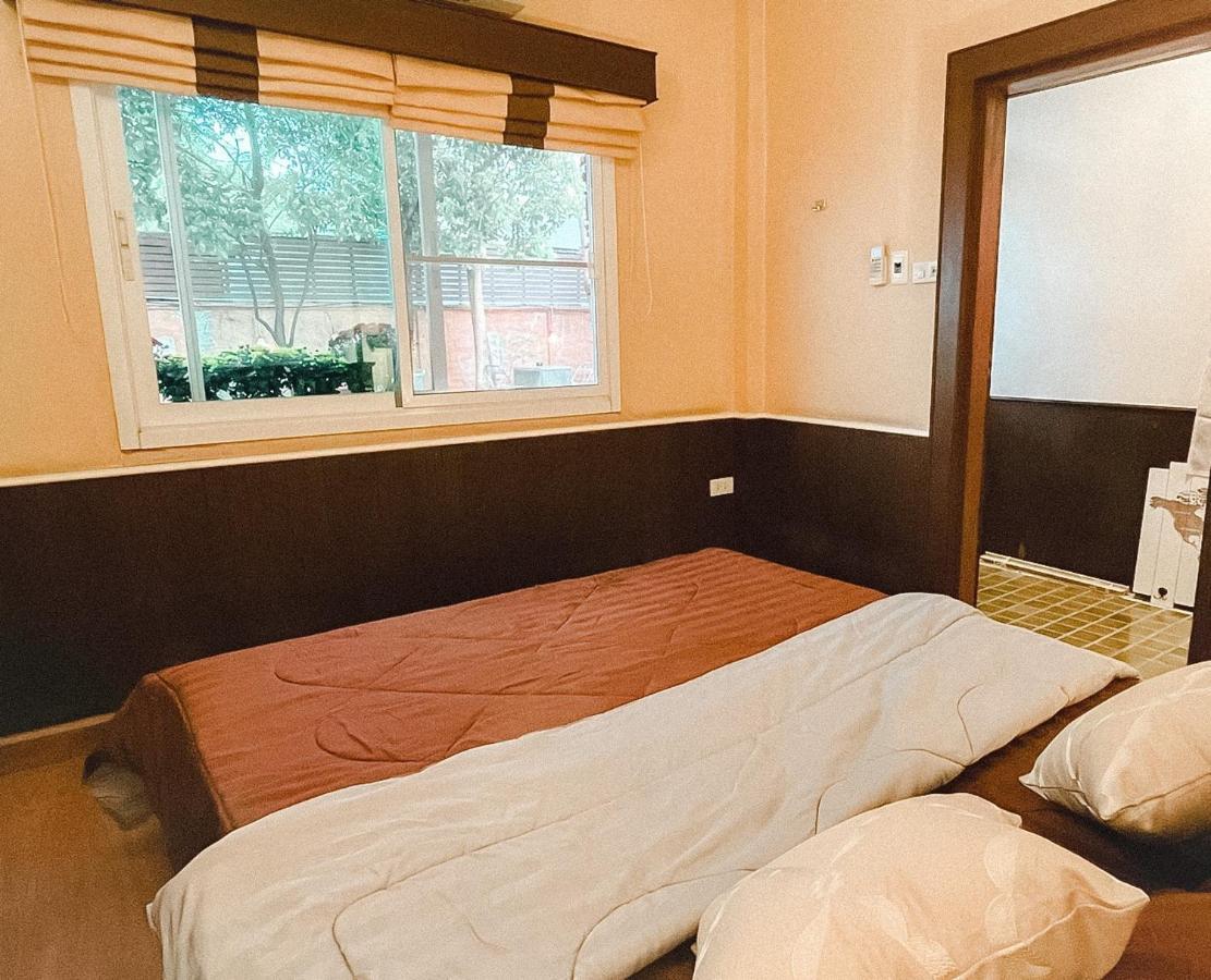 Baan Weekday Private 02 Hotel Chiang Mai Ngoại thất bức ảnh