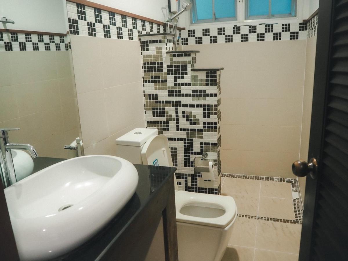 Baan Weekday Private 02 Hotel Chiang Mai Ngoại thất bức ảnh