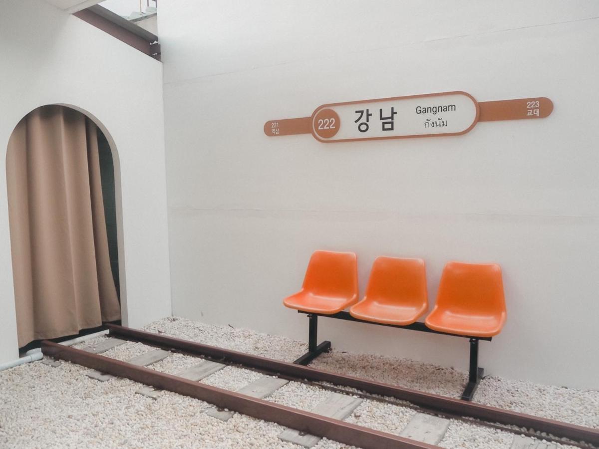 Baan Weekday Private 02 Hotel Chiang Mai Ngoại thất bức ảnh